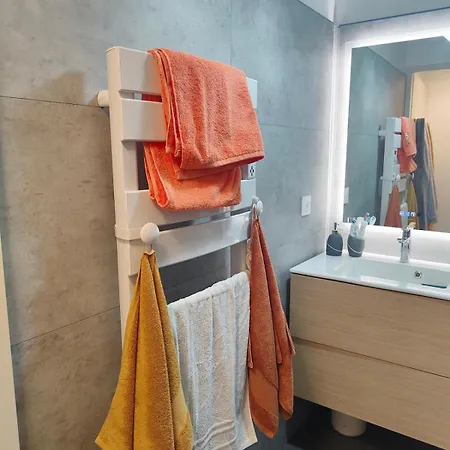 شقة Proche - Piscine Chauffee - Jacuzzi - Sauna