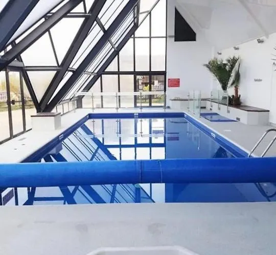 Proche - Piscine Chauffee - Jacuzzi - Sauna *